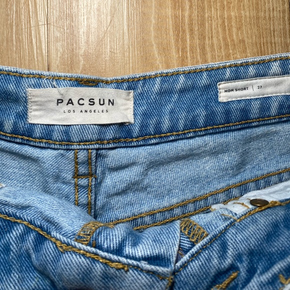 PacSun Mom Short Light Wash High-Rise size 27 - Picture 3 of 3